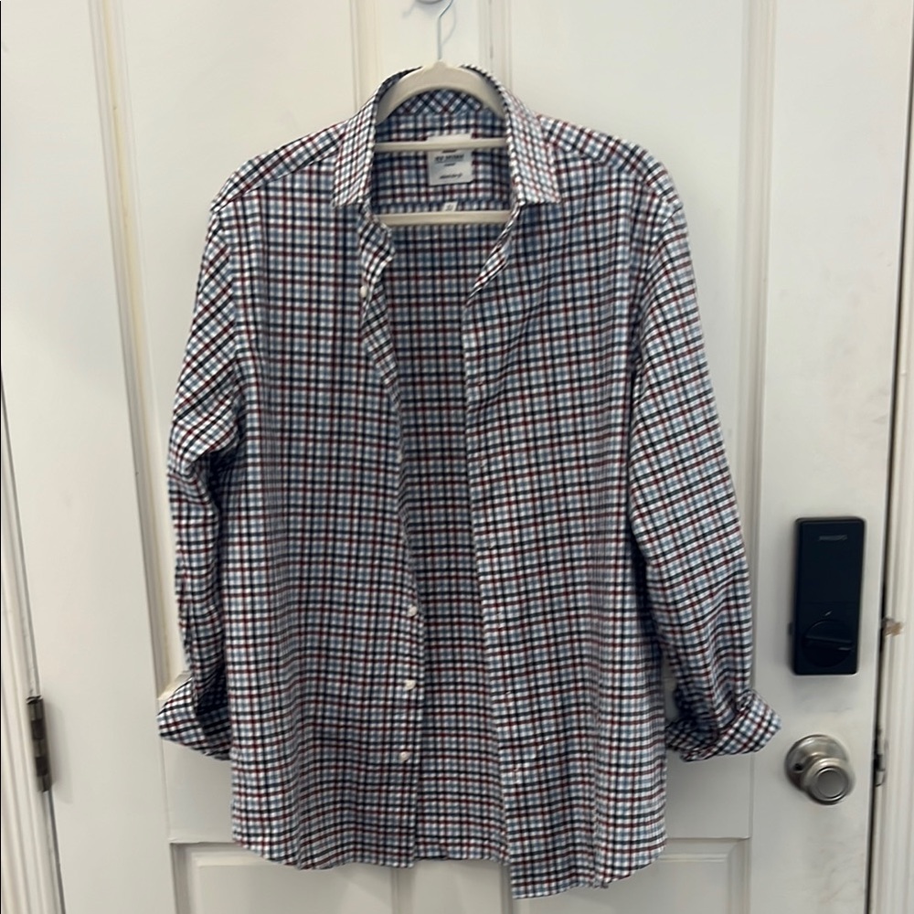 EUC Ben Sherman shirt. Maroon/Black/Blue checkered. 100% cotton. 16.5 in neck